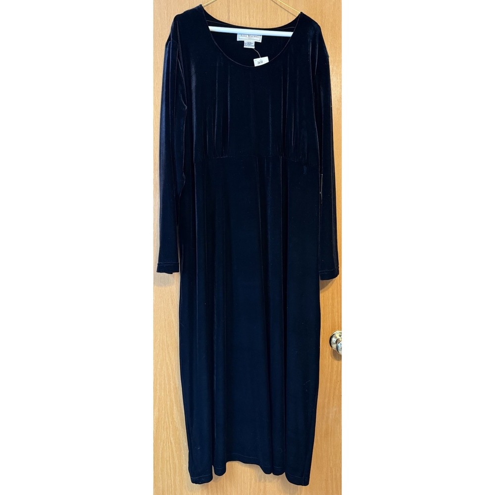 Anna Maxwell Long Sleeve Black Velvet Maxi Dress Size 26W NWT